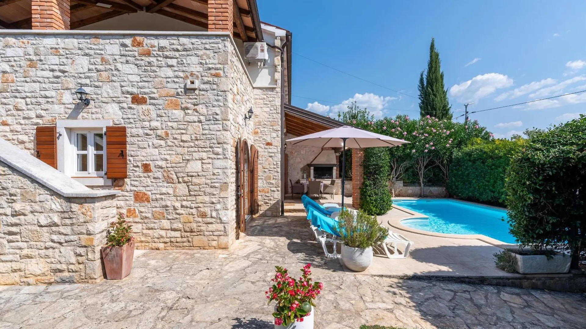 Holiday home Villa Mia Lea Fuer 6 Personen Tar-Vabriga